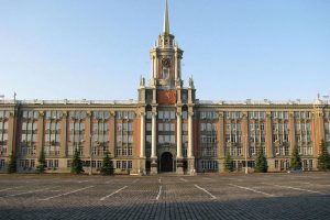 Апелляция отменила решение ФАС против Администрации Екатеринбурга за тротуарную плитку на 2 мм тоньше